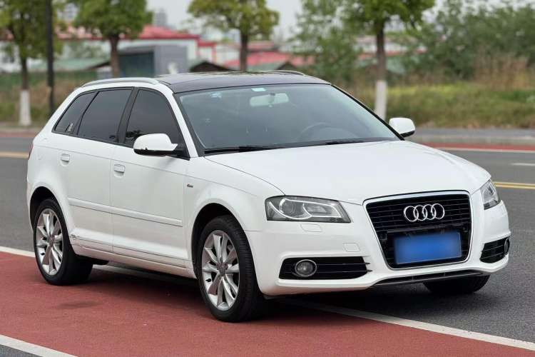 Used Audi A3 2013 Sportback 30 TFSI Comfort Model Exterior 2