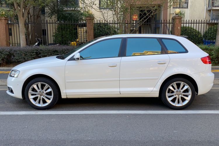Used Audi A3 2013 Sportback 30 TFSI Luxury Model Exterior 4