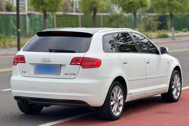 Used Audi A3 2013 Sportback 30 TFSI Comfort Model Exterior 4
