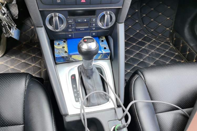 Used Audi A3 2013 Sportback 30 TFSI Comfort Model Gear Lever