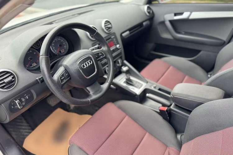Used Audi A3 2013 Sportback 30 TFSI Comfort Model Interior 1