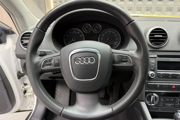 Used Audi A3 2013 Sportback 35 TFSI Luxury Model Interior 2