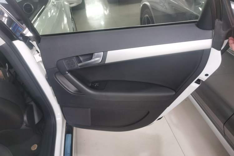 Used Audi A3 2013 Sportback 35 TFSI Luxury Model Interior 3