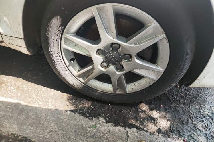 Used Audi A3 2013 Sportback 30 TFSI Technology Edition Right Front Wheel Hub