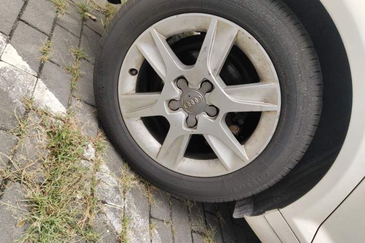 Used Audi A3 2013 Sportback 30 TFSI Technology Edition Right Front Wheel Hub