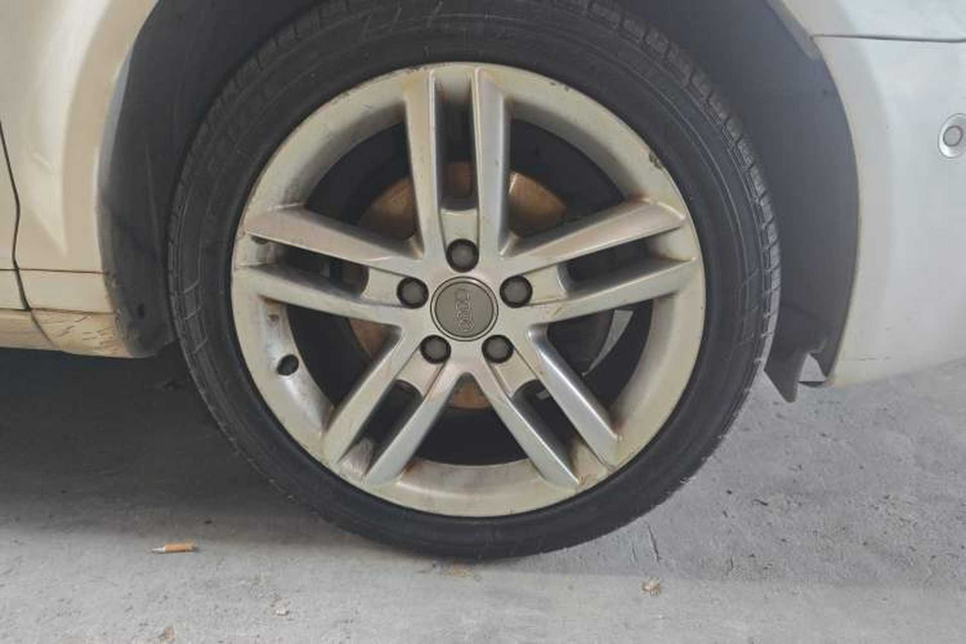 Used Audi A3 2013 Sportback 30 TFSI Luxury Model Right Front Wheel Hub