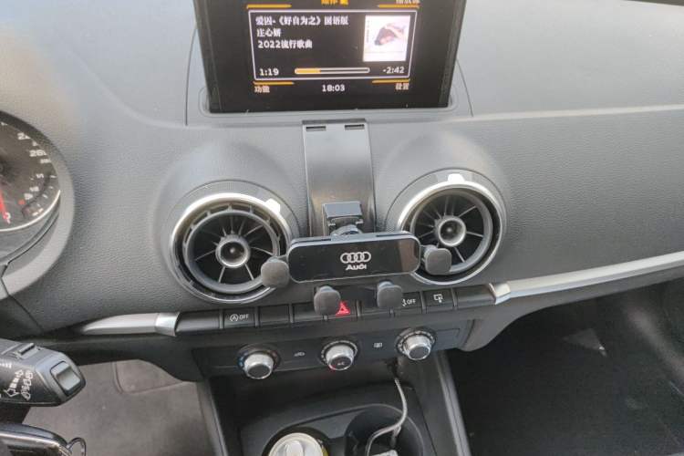 Used Audi A3 2014 Sportback 35 TFSI Automatic Ambition Edition Audio And AC Panel