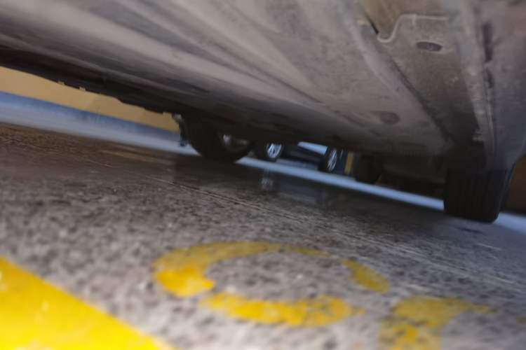 Used Audi A3 2014 Limousine 40 TFSI S line Comfort Model Chassis Front Left