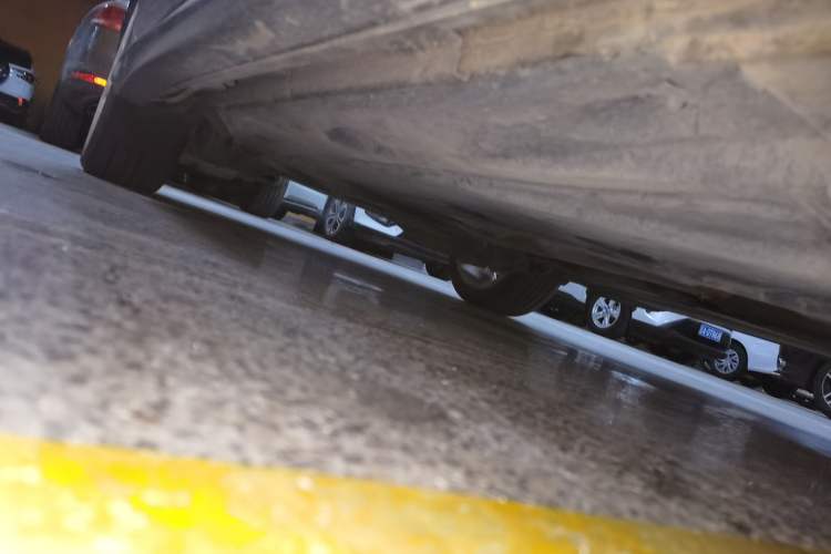 Used Audi A3 2014 Limousine 40 TFSI S line Comfort Model Chassis Front Right