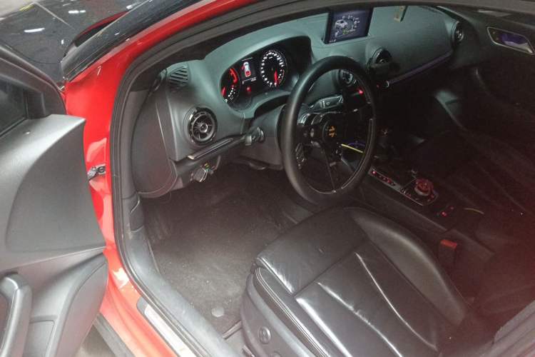 Used Audi A3 2014 Sportback 40 TFSI S line Comfort Model Driver Seat