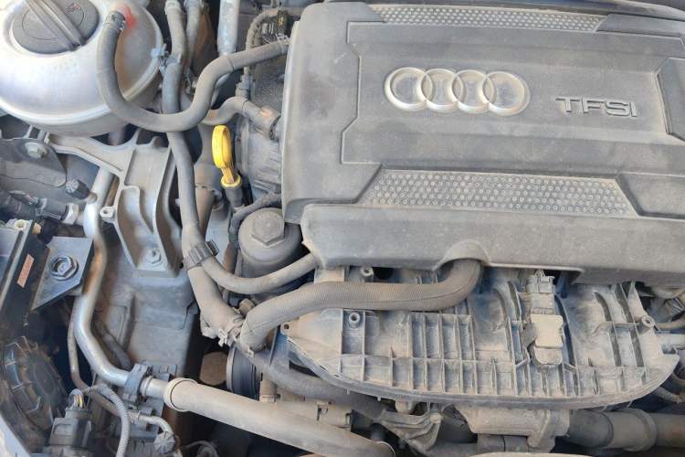 Used Audi A3 2014 Limousine 40 TFSI S line Comfort Model Engine Bay Right