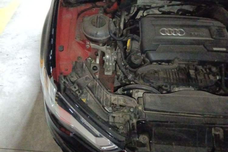 Used Audi A3 2014 Sportback 40 TFSI S line Comfort Model Engine Bay Right