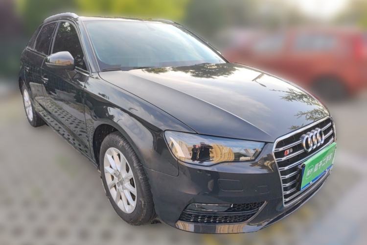 Used Audi A3 2014 Sportback 35 TFSI Automatic Ambition Edition Front Right 45 Deg