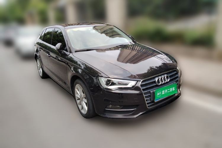 Used Audi A3 2014 Sportback 35 TFSI Automatic Comfort Model Front Right 45 Deg