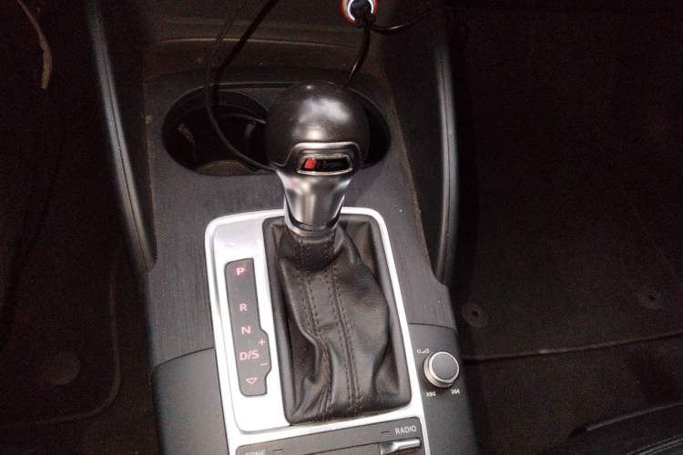 Used Audi A3 2014 Sportback 35 TFSI Automatic Comfort Model Gear Lever