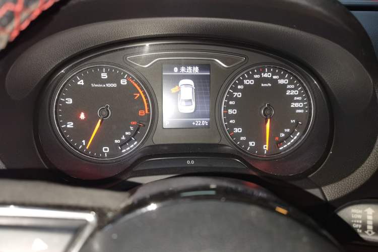 Used Audi A3 2014 Limousine 40 TFSI S line Comfort Model Instrument Cluster