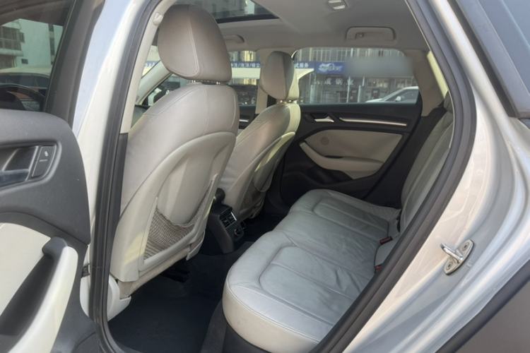 Used Audi A3 2014 Sportback 35 TFSI Automatic Comfort Model Interior 5