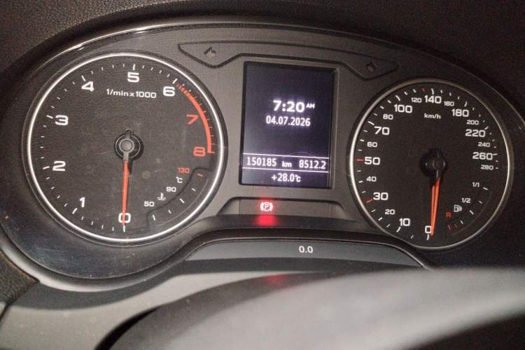 Used Audi A3 2014 Sportback 35 TFSI Automatic Comfort Model Odometer Close Up