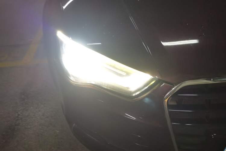 Used Audi A3 2014 Limousine 40 TFSI S line Comfort Model Right Front Headlight
