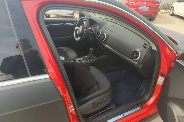 Used Audi A3 2014 Sportback 40 TFSI S line Comfort Model Right Front Seat