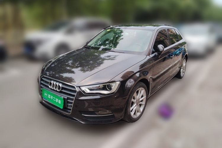 Used Audi A3 2014 Sportback 35 TFSI Automatic Comfort Model Guazi used car, China used car export, Used car for sale, Used cars, Cheapest cars for sale