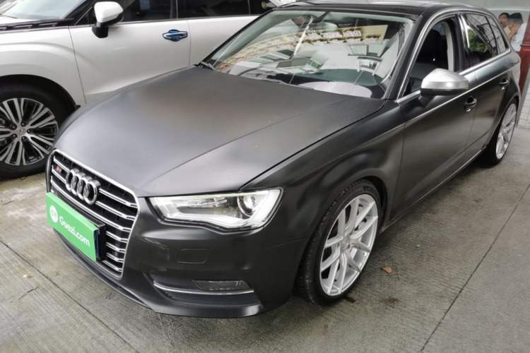 Used Audi A3 2014 Sportback 35 TFSI Automatic Comfort Model Guazi used car, China used car export, Used car for sale, Used  cars, Cheapest cars for sale