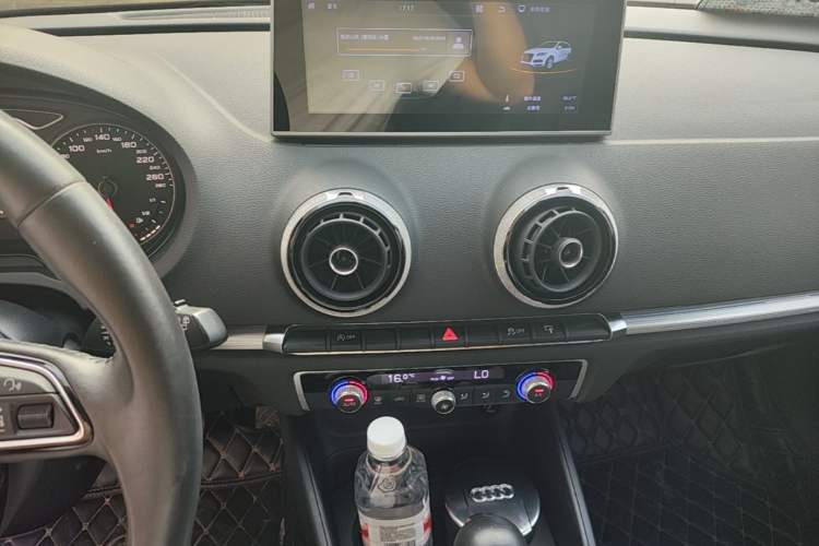 Used Audi A3 2014 Sportback 40 TFSI S line Comfort Model Audio And AC Panel