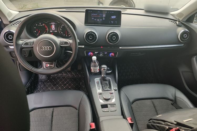 Used Audi A3 2014 Sportback 40 TFSI S line Comfort Model Center Console