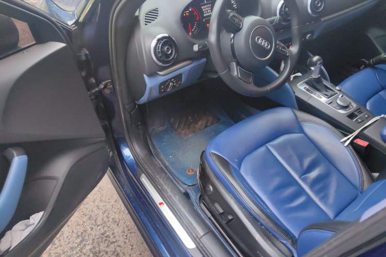 Used Audi A3 2014 Sportback 40 TFSI S line Comfort Model Driver Seat