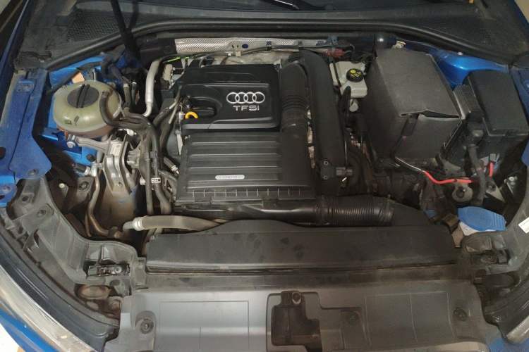 Used Audi A3 2014 Limousine 35 TFSI Automatic Advanced Model Engine Bay