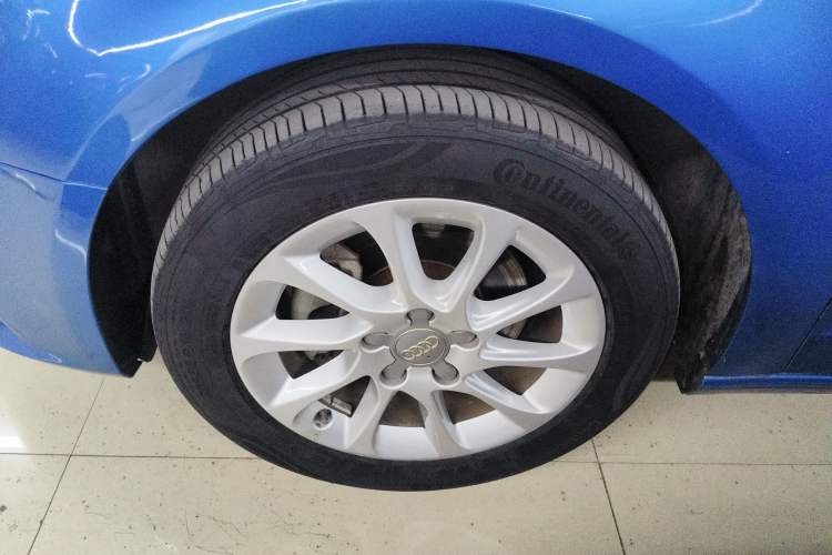 Used Audi A3 2014 Sportback 35 TFSI Automatic Ambition Edition Exterior 7