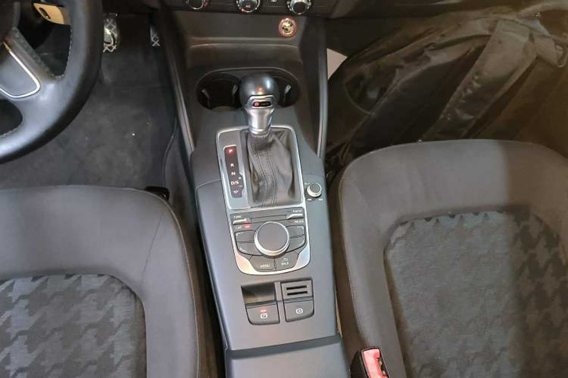 Used Audi A3 2014 Sportback 35 TFSI Automatic Ambition Edition Gear Lever