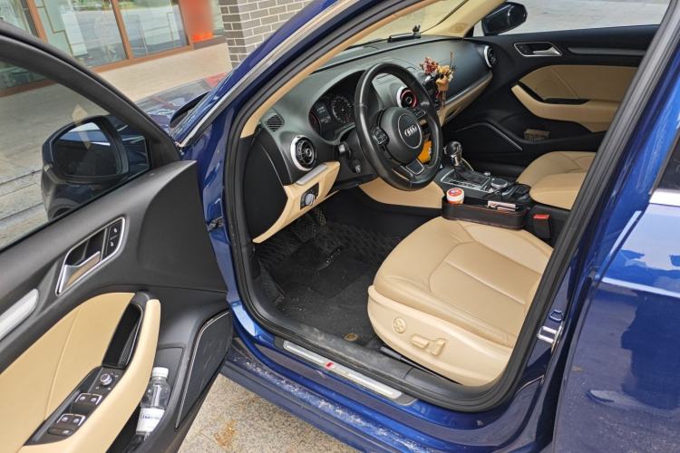 Used Audi A3 2014 Sportback 40 TFSI S line Luxury Model Interior 2