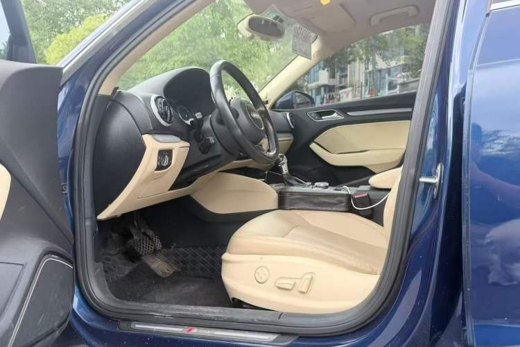 Used Audi A3 2014 Sportback 40 TFSI S line Luxury Model Interior 3