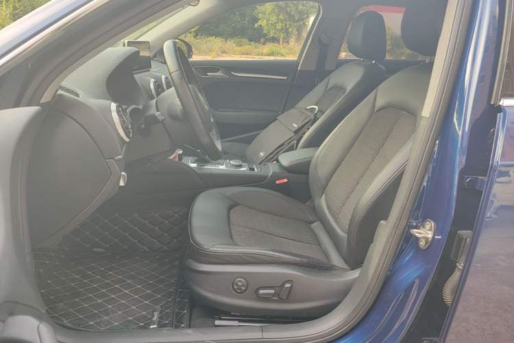 Used Audi A3 2014 Sportback 40 TFSI S line Comfort Model Left Front Seat