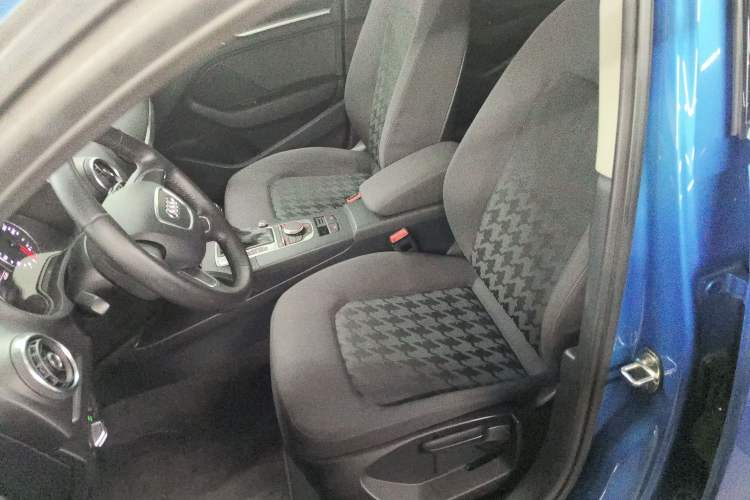 Used Audi A3 2014 Sportback 35 TFSI Automatic Ambition Edition Left Front Seat