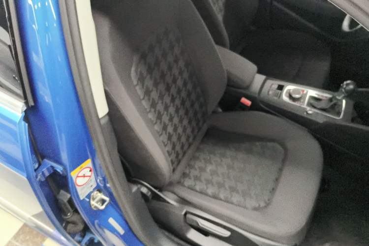 Used Audi A3 2014 Sportback 35 TFSI Automatic Ambition Edition Right Front Seat