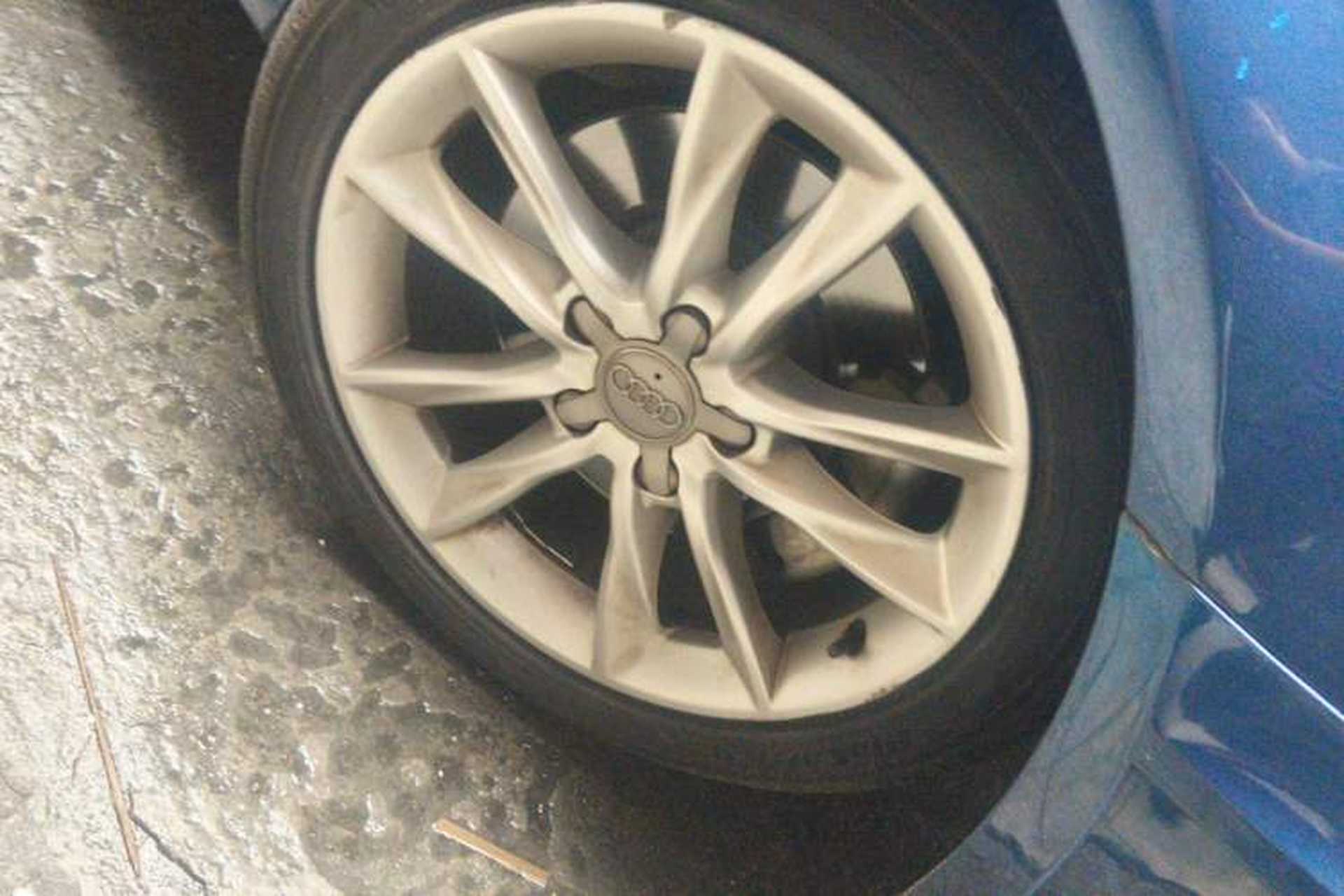 Used Audi A3 2014 Sportback 40 TFSI S line Comfort Model Right Front Wheel Hub