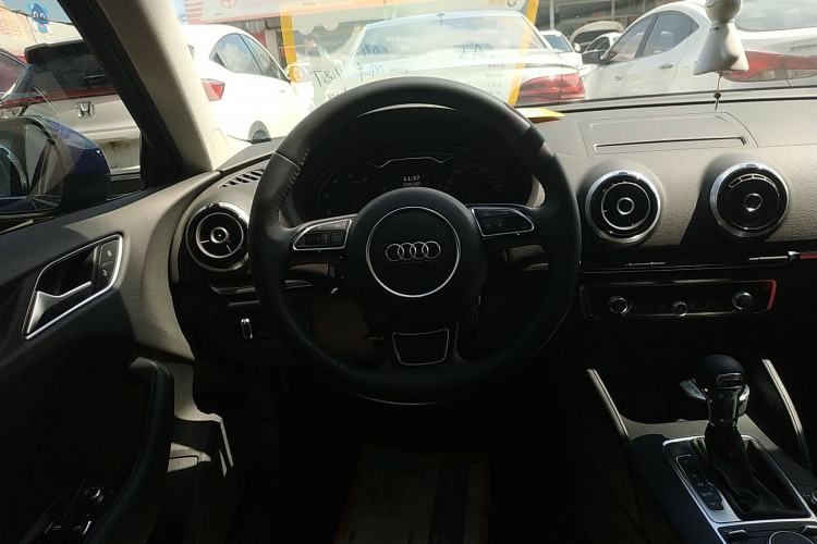 Used Audi A3 2014 Sportback 40 TFSI S line Comfort Model Steering Wheel