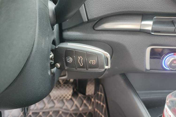 Used Audi A3 2014 Sportback 40 TFSI S line Comfort Model Vehicle Key
