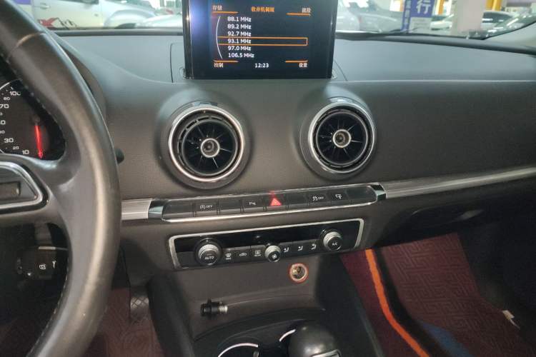 Used Audi A3 2014 Limousine 35 TFSI Automatic Comfort Model Audio And AC Panel
