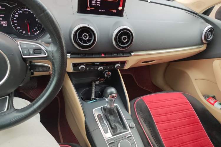 Used Audi A3 2014 Limousine 40 TFSI S line Comfort Model Audio And AC Panel