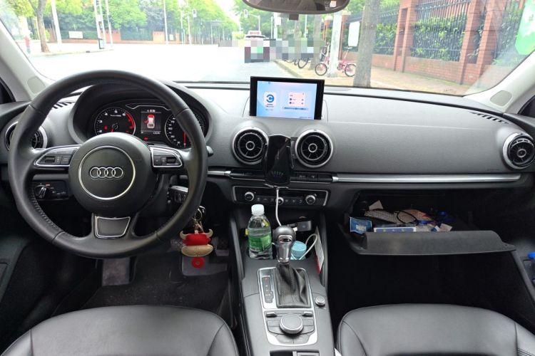 Used Audi A3 2014 Sportback 40 TFSI S line Comfort Model Center Console