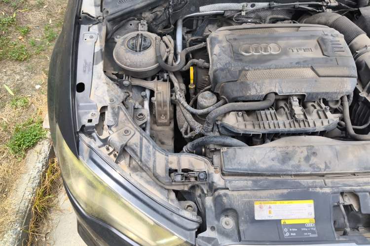 Used Audi A3 2014 Limousine 40 TFSI S line Comfort Model Engine Bay Right