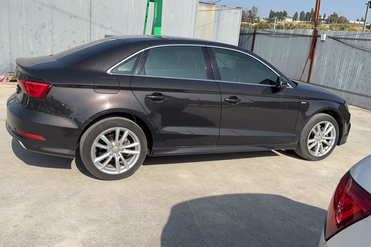 Used Audi A3 2014 Limousine 40 TFSI S line Comfort Model Exterior 2