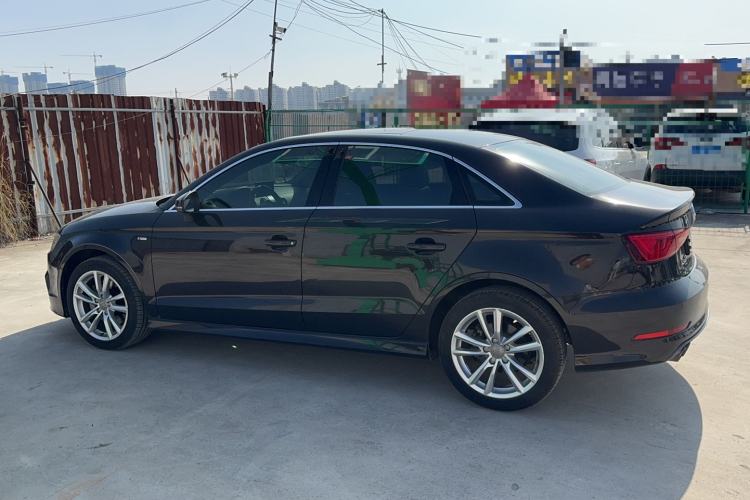 Used Audi A3 2014 Limousine 40 TFSI S line Comfort Model Exterior 5