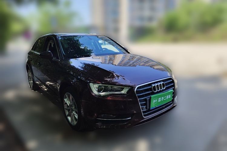 Used Audi A3 2014 Sportback 35 TFSI Automatic Comfort Model Front Right 45 Deg