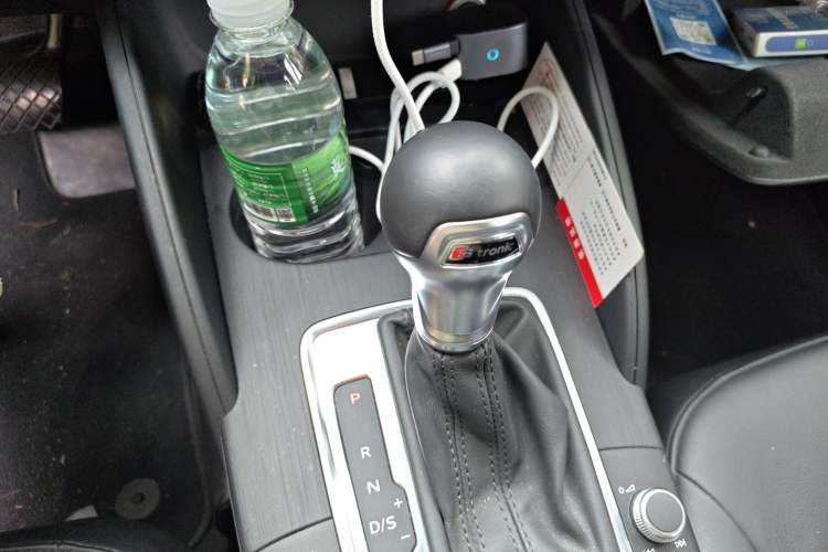 Used Audi A3 2014 Sportback 40 TFSI S line Comfort Model Gear Lever