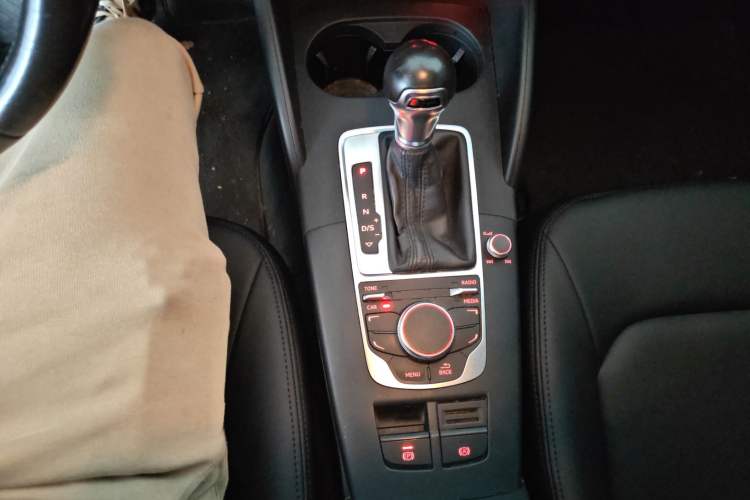 Used Audi A3 2014 Sportback 35 TFSI Automatic Style Edition Gear Lever