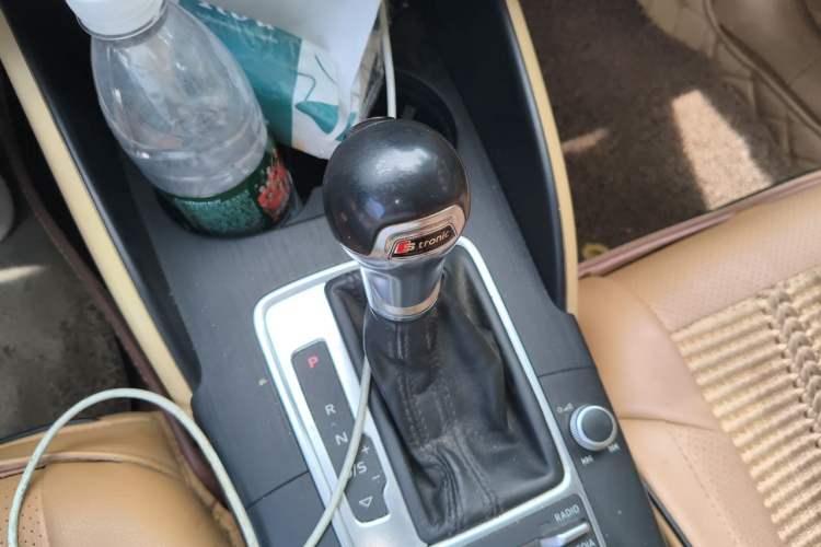 Used Audi A3 2014 Limousine 40 TFSI S line Comfort Model Gear Lever